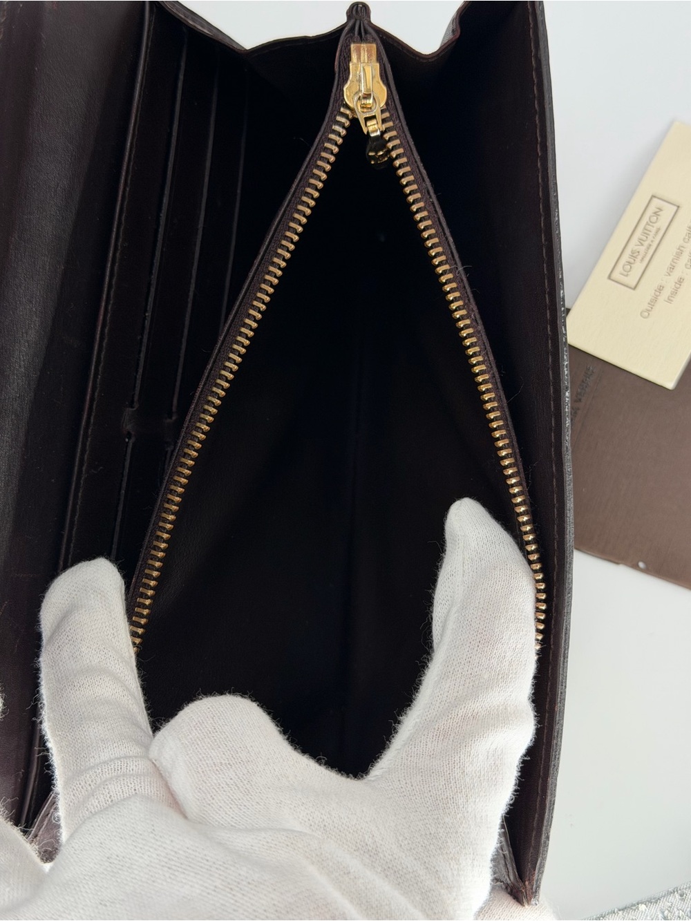 Louis Vuitton Sarah Vernis Monogram Long Wallet - Picture 9 of 16